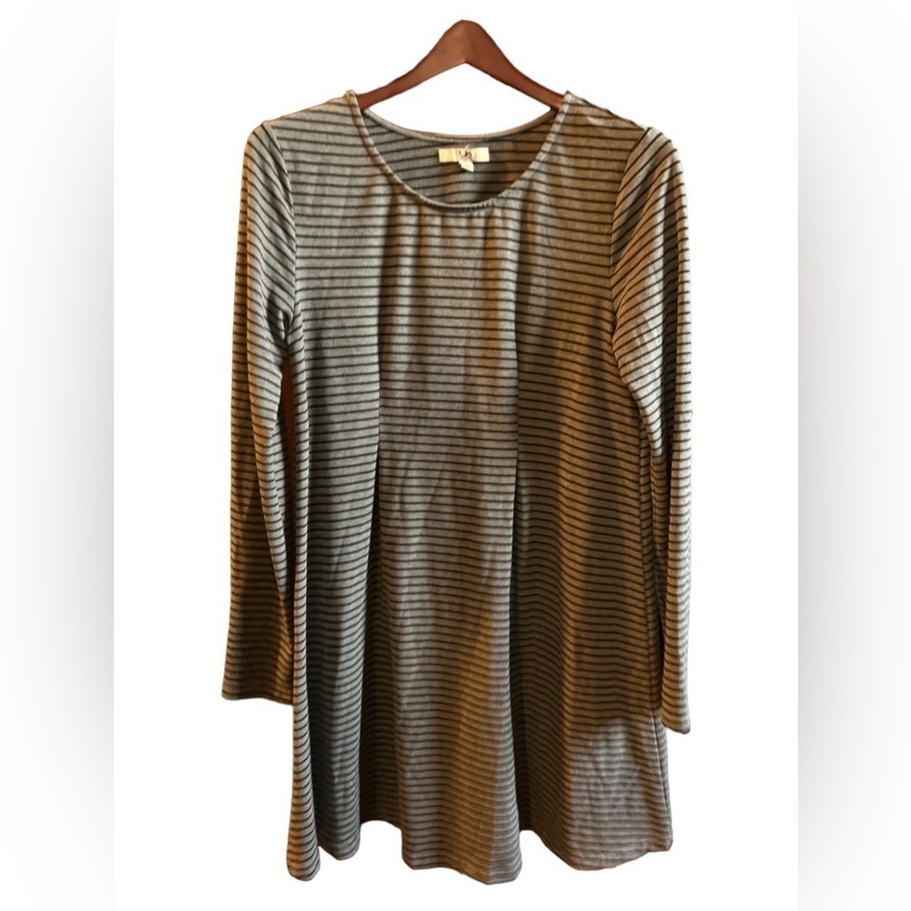 Ya Los Angeles Fit and flare size L dress‎